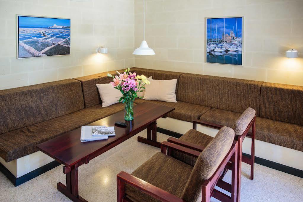 Mellieha Holiday Centre Экстерьер фото