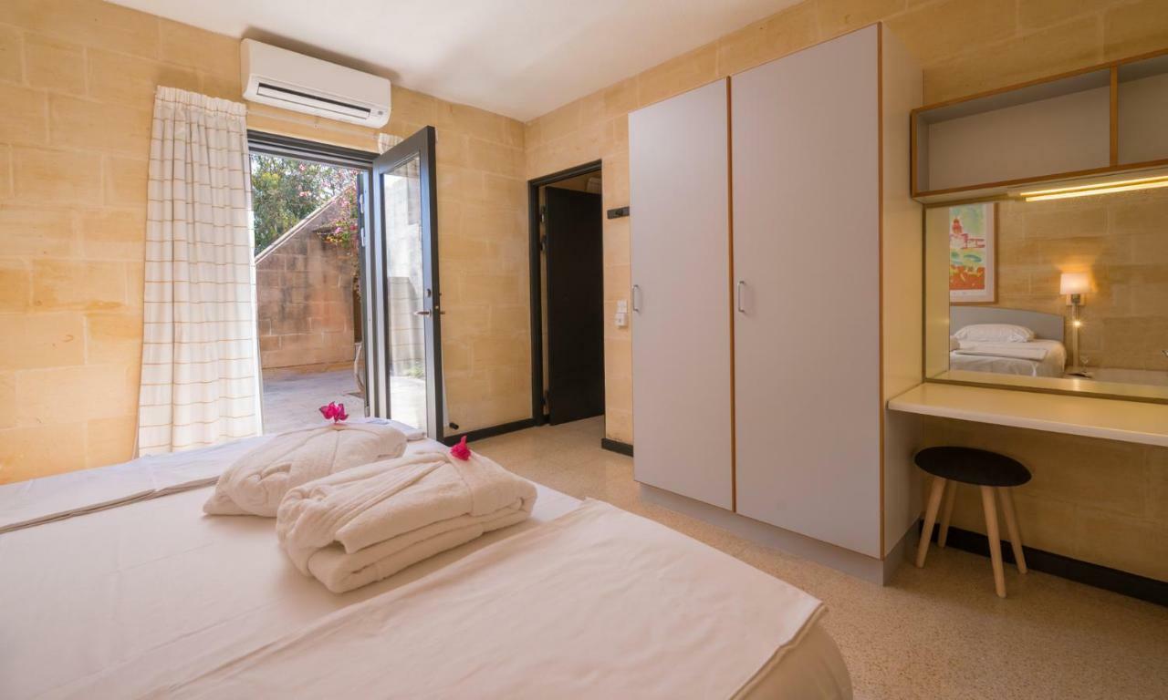 Mellieha Holiday Centre Экстерьер фото