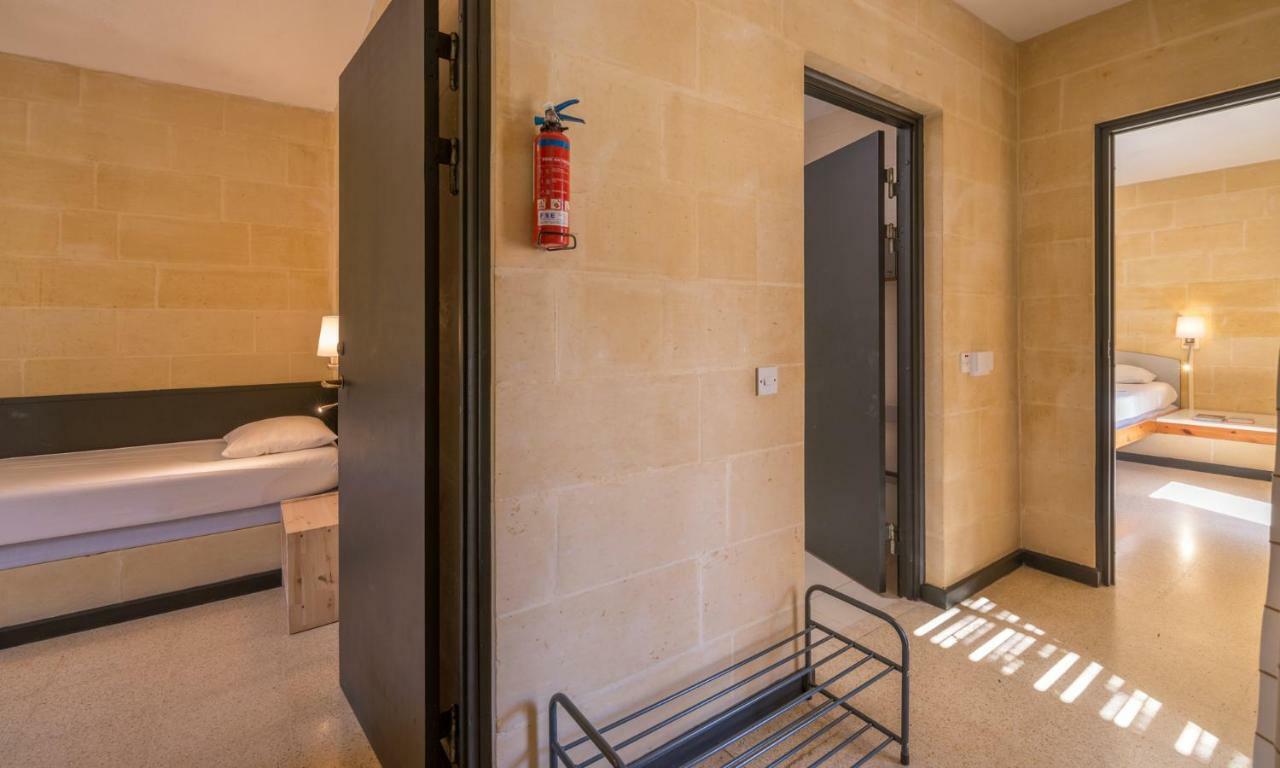 Mellieha Holiday Centre Экстерьер фото