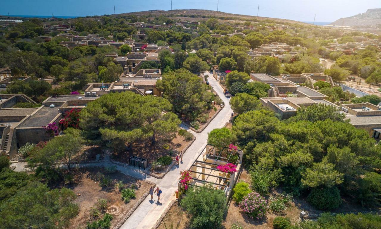 Mellieha Holiday Centre Экстерьер фото