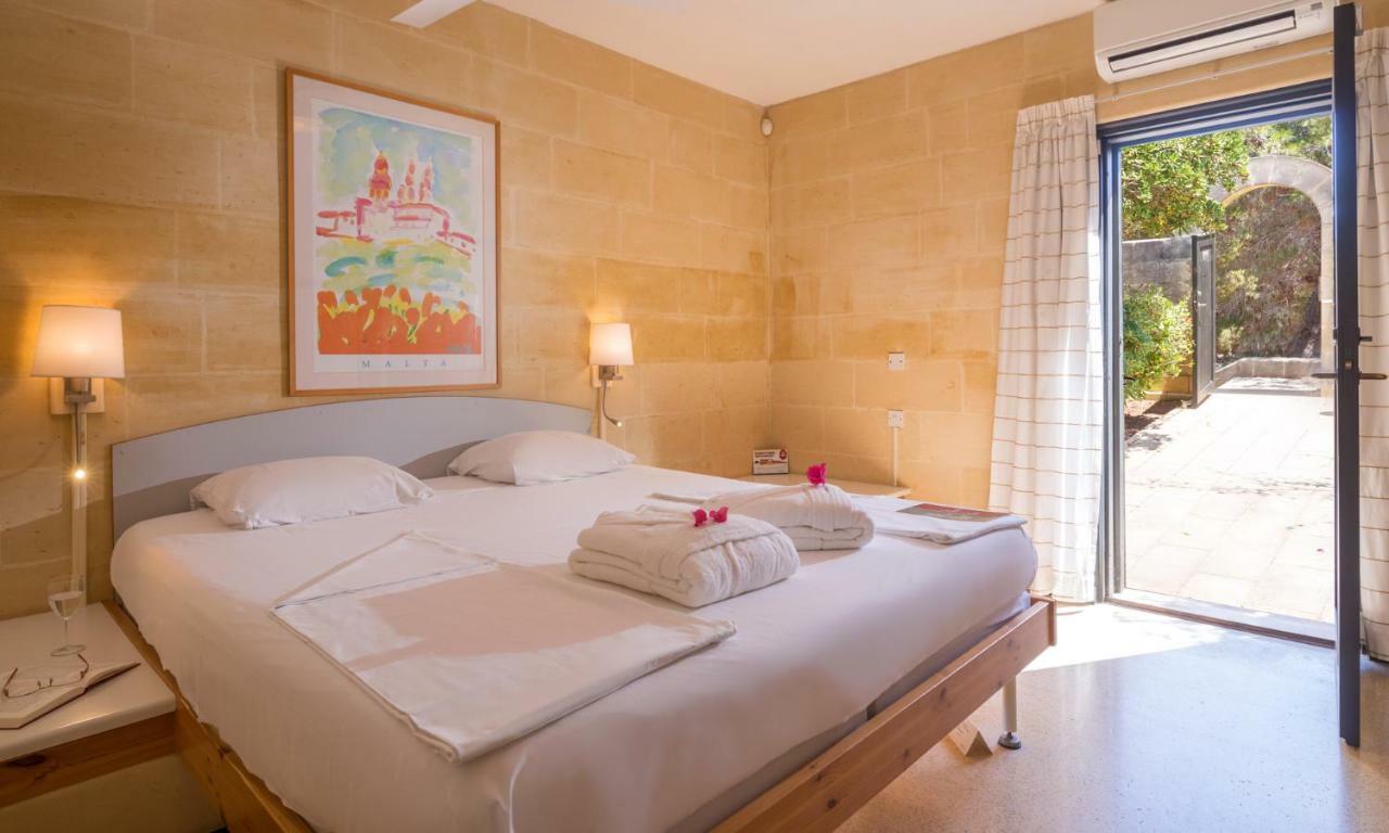 Mellieha Holiday Centre Экстерьер фото