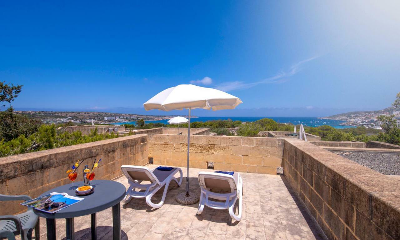 Mellieha Holiday Centre Экстерьер фото