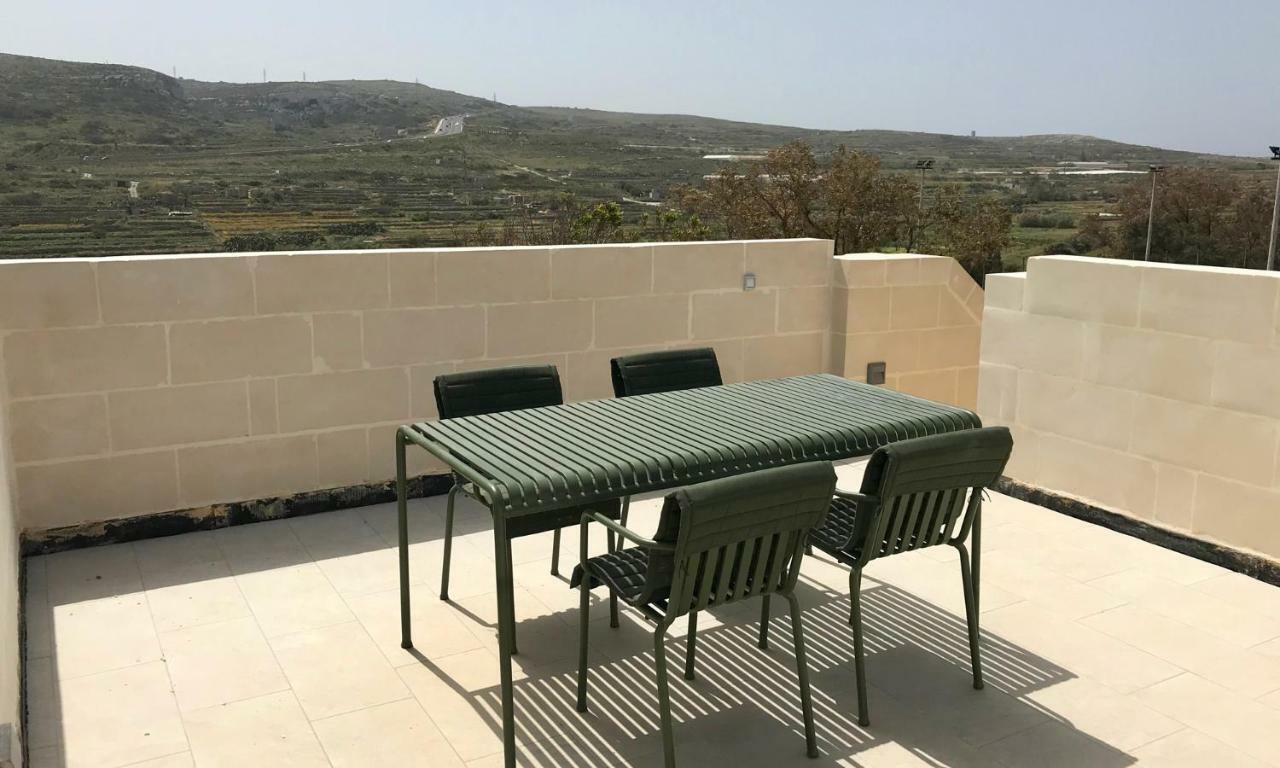 Mellieha Holiday Centre Экстерьер фото