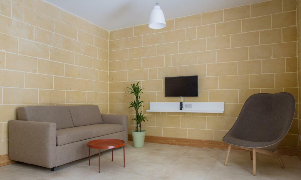 Mellieha Holiday Centre Экстерьер фото